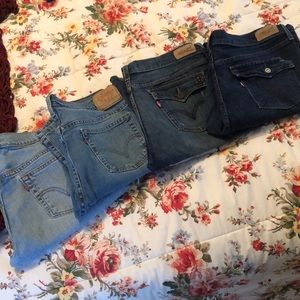 4 pair of 12L Levi Jeans